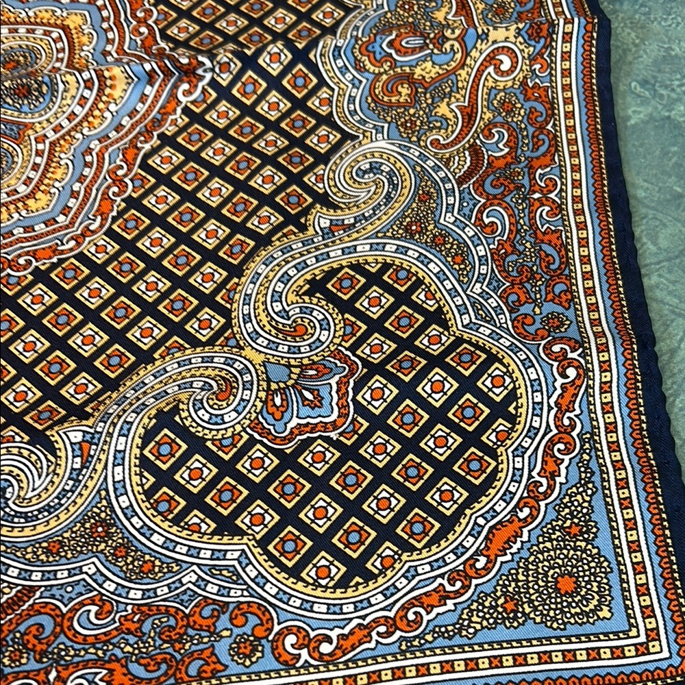 Vintage Paisley Silk Scarf - Picture 5 of 7